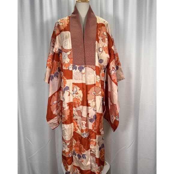 Vintage Japanese Silk Kimono Red Orange Floral Rinzu Pattern Hand Sewn Lined - Picture 1 of 10